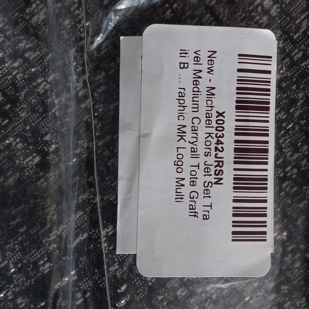 Michael Kors shiney gold bag - Picture 2 of 14